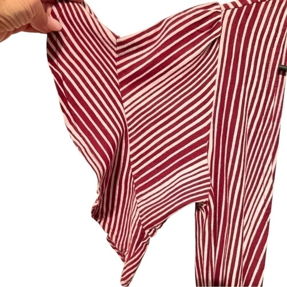 Free People Cache Coeur Top Maroon Red Gray Stripe Bell Sleeve Festive Sz Small - Picture 6 of 8